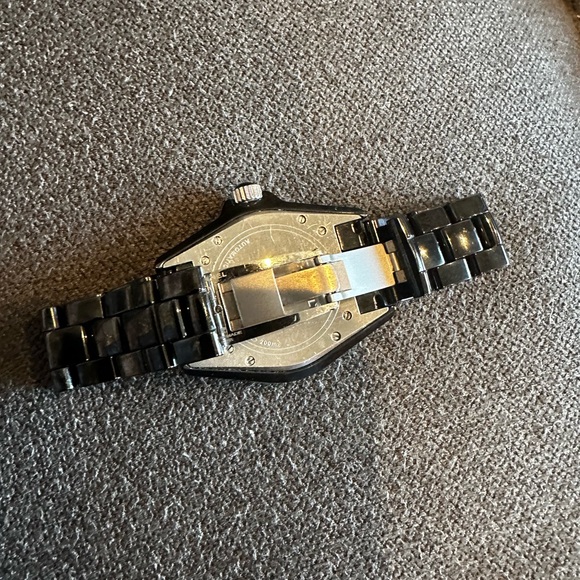 Authentic pre owned J12 watch in black with diamonds inside dial. 33mm - Picture 7 of 7